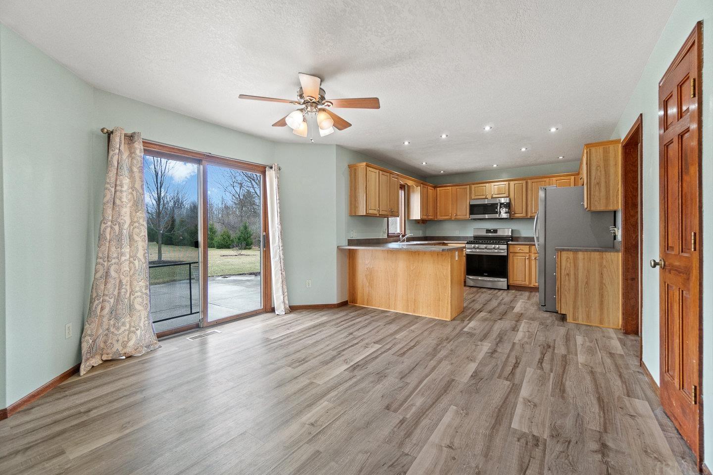 18018 Lochner Road Spencerville, IN 46788 - Photo 9 of 33 Gallery Image 9