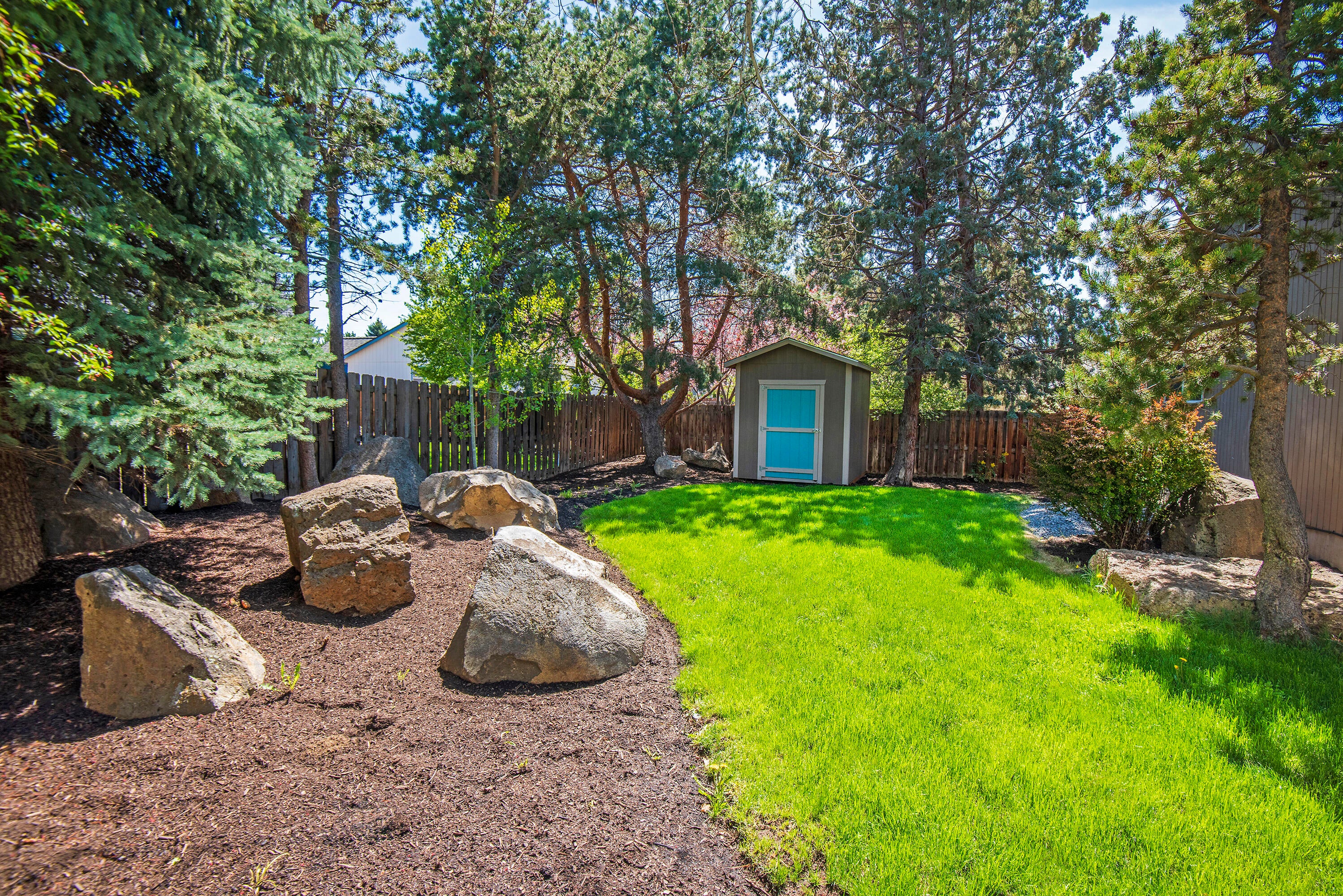 20751 Gallop Road Bend, OR 97701 - Photo 19 of 22 20751_Gallop_Rd_21-print-DSC_5945