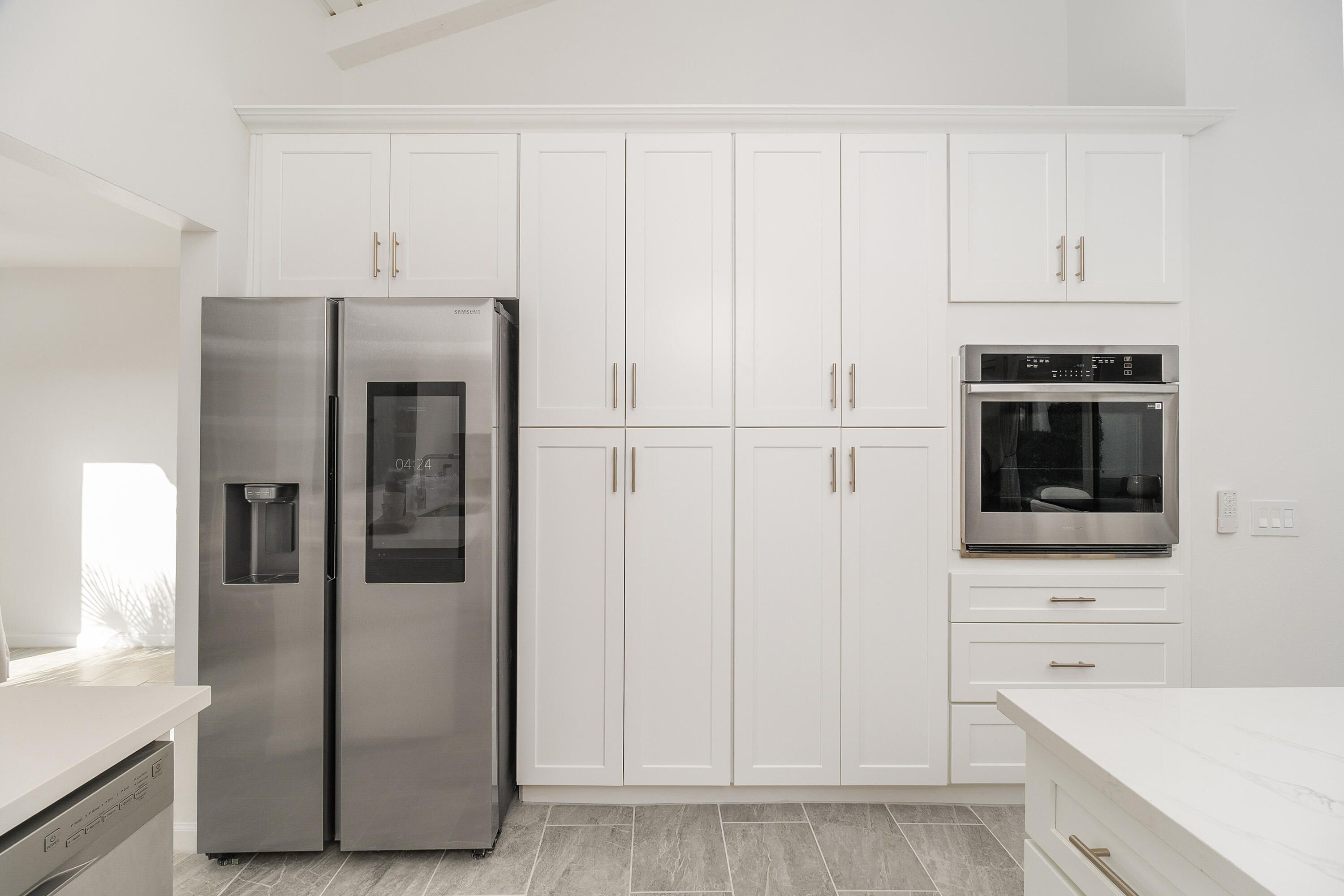 49835 Adelito Circle La Quinta, CA 92253 - Photo 11 of 36 a view of a kitchen with electric appliances