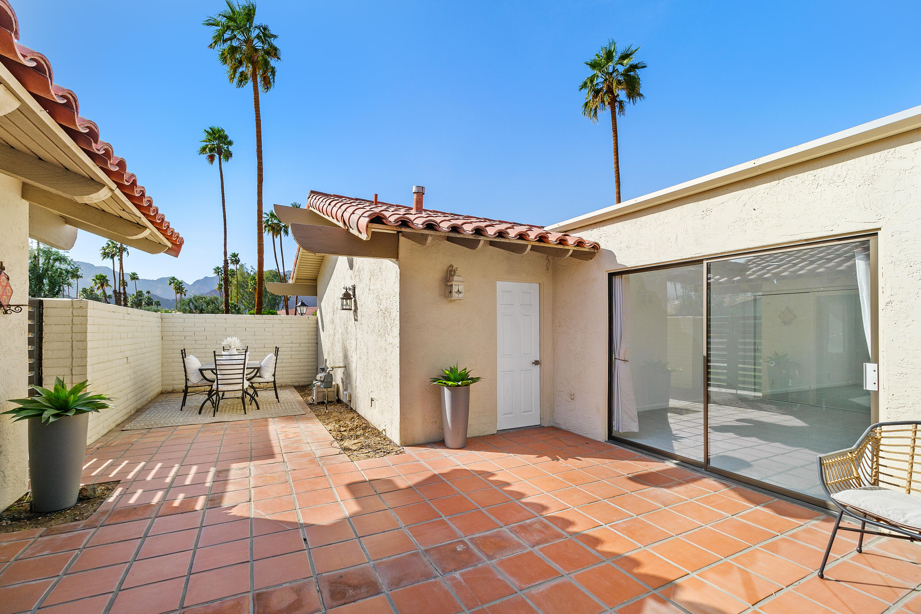 49835 Adelito Circle La Quinta, CA 92253 - Photo 30 of 36 a view of a balcony with chairs
