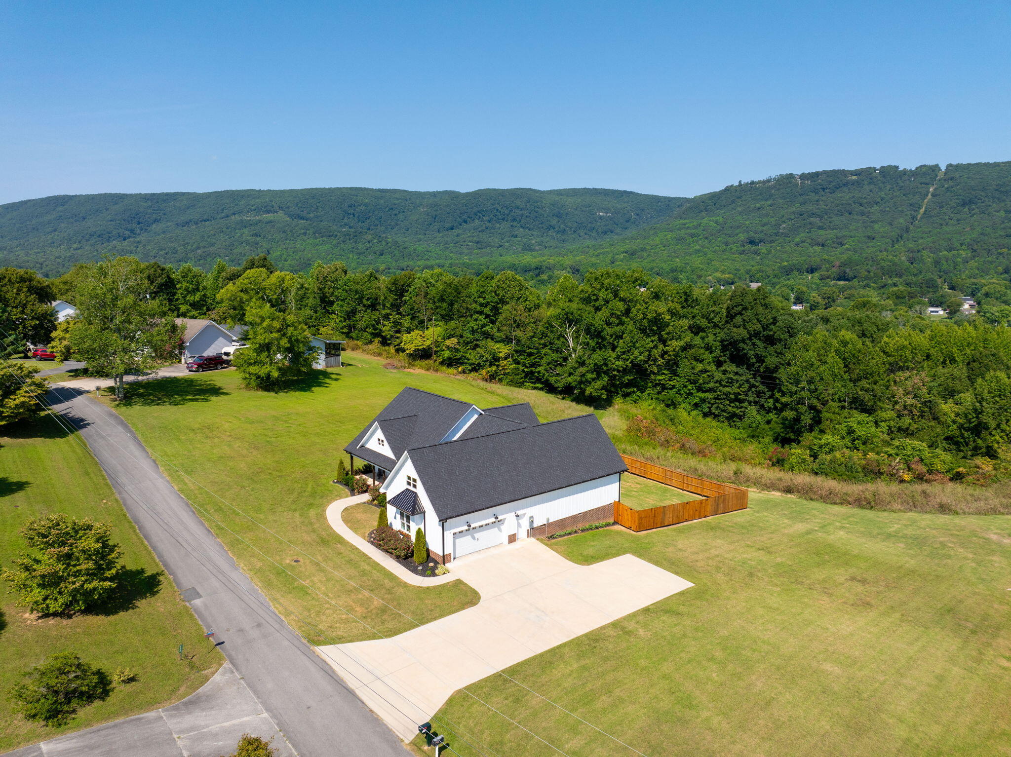 333 Summit Ridge Road Dunlap, TN 37327 - Photo 6 of 68 7-web-or-mls-DJI_20240813112234_0982_D-1