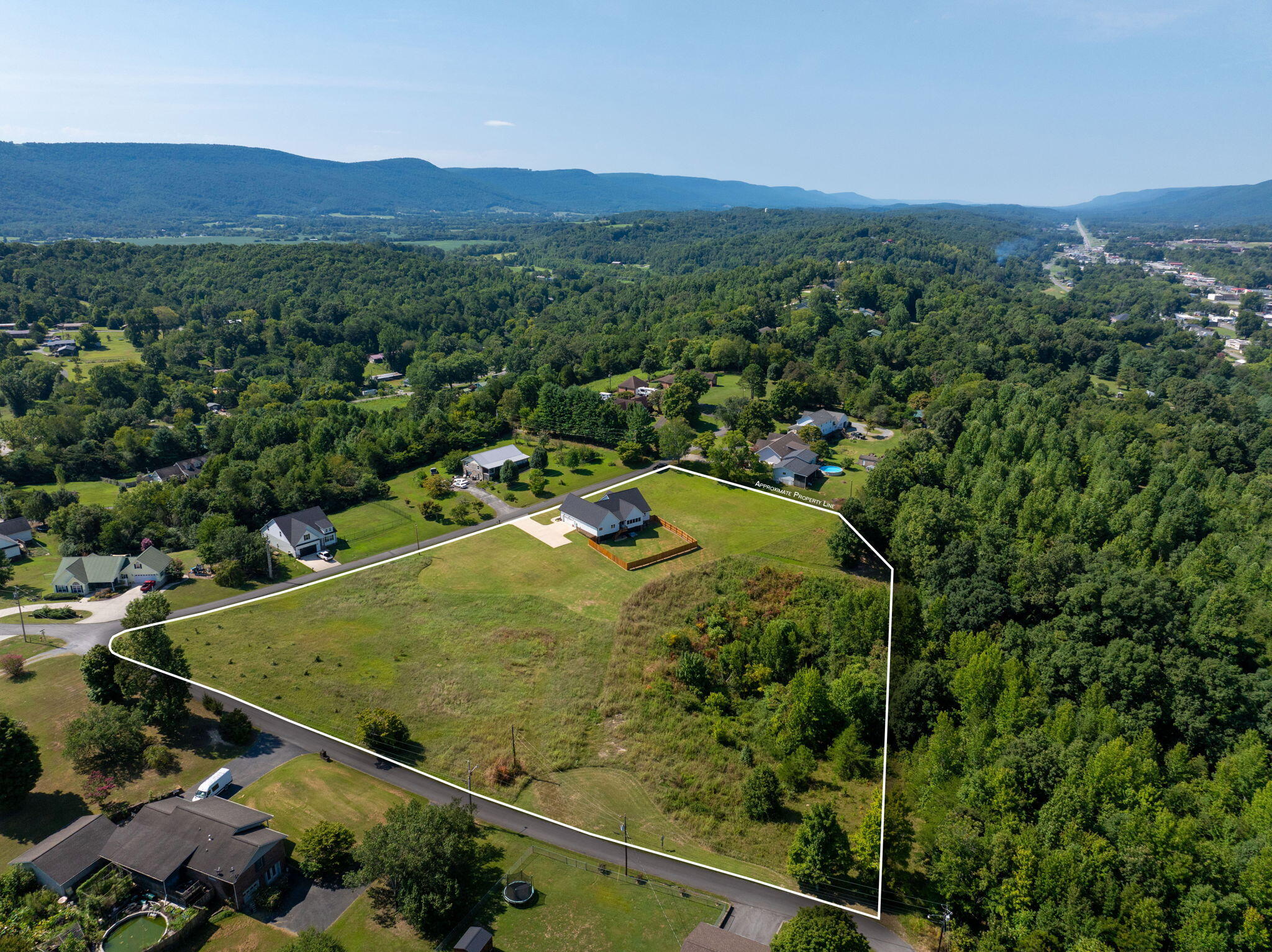 333 Summit Ridge Road Dunlap, TN 37327 - Photo 7 of 68 8-web-or-mls-DJI_20240813112525_0985_D-8