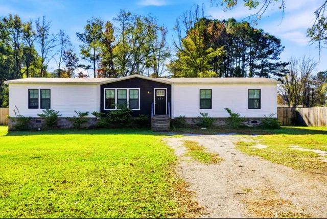 $330,000 | 237 West Steele Drive, Summerville, SC 29483