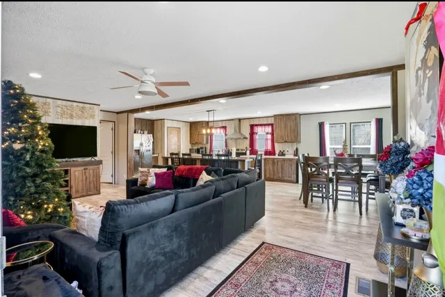 $330,000 | 237 West Steele Drive, Summerville, SC 29483