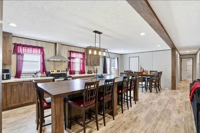 $330,000 | 237 West Steele Drive, Summerville, SC 29483