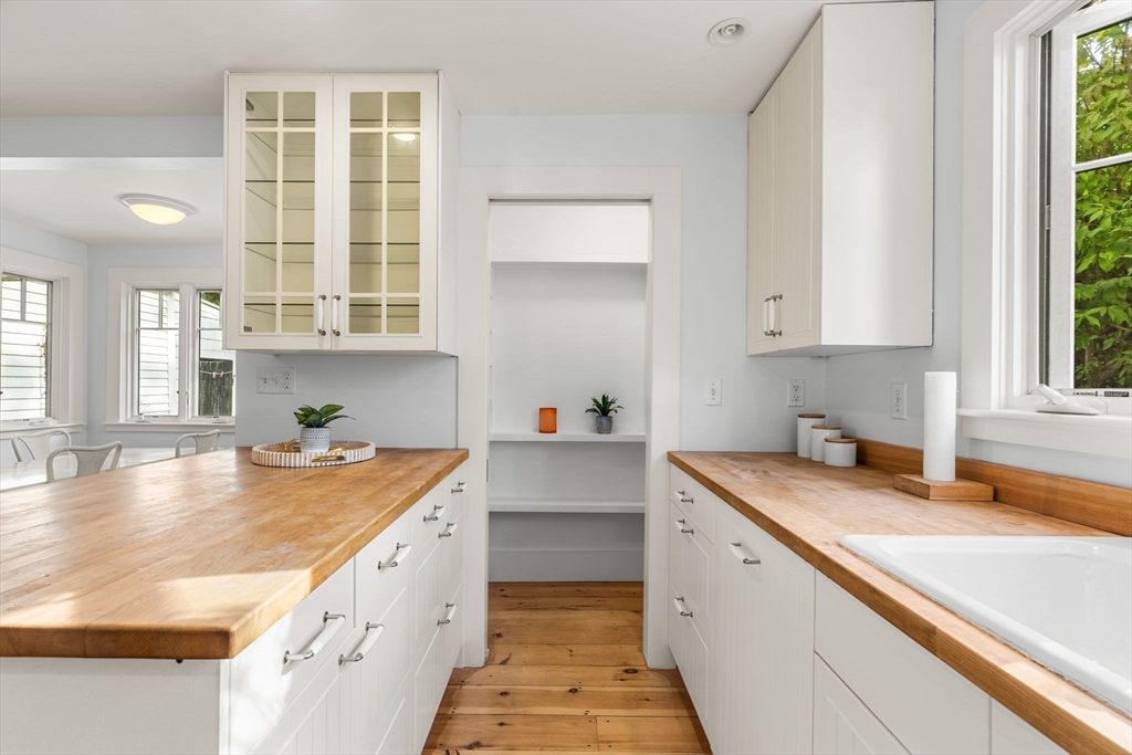 486 Main Street Amesbury, MA 01913 - Photo 14 of 42