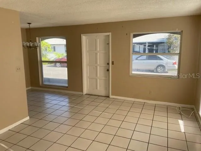 $1,195 | 1100 70th Street North, Unit 3, St. Petersburg, FL 33710