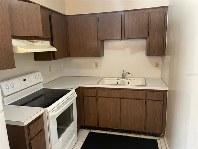 $1,195 | 1100 70th Street North, Unit 3, St. Petersburg, FL 33710