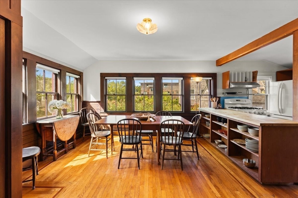 5 Park Road Falmouth, MA 02543 - Photo 12 of 41