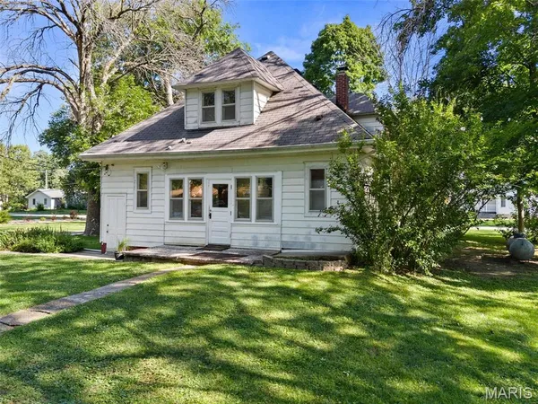 $125,000 | 302 East Walsh Avenue, Montgomery City, MO 63361