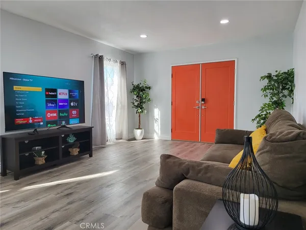 $4,150 | 510 Short Street, Unit B, Inglewood, CA 90302