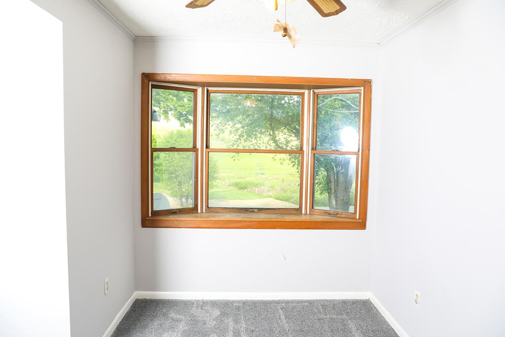656 Ben Bow Road Tazewell, VA 24651 - Photo 20 of 33 Gallery Image 20