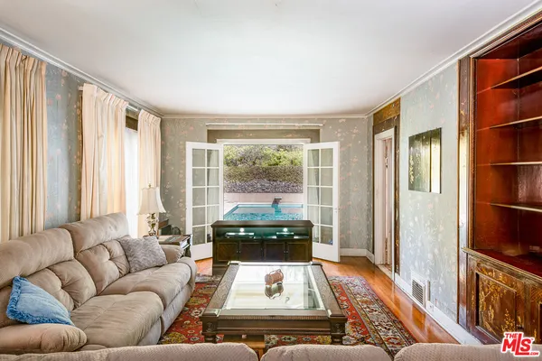 $3,750,000 | 5231 Franklin Avenue, Los Angeles, CA 90027