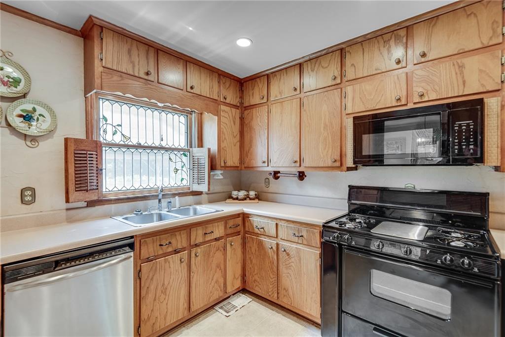 2310 Briarcliff Road Northeast Atlanta, GA 30324 - Photo 14 of 51