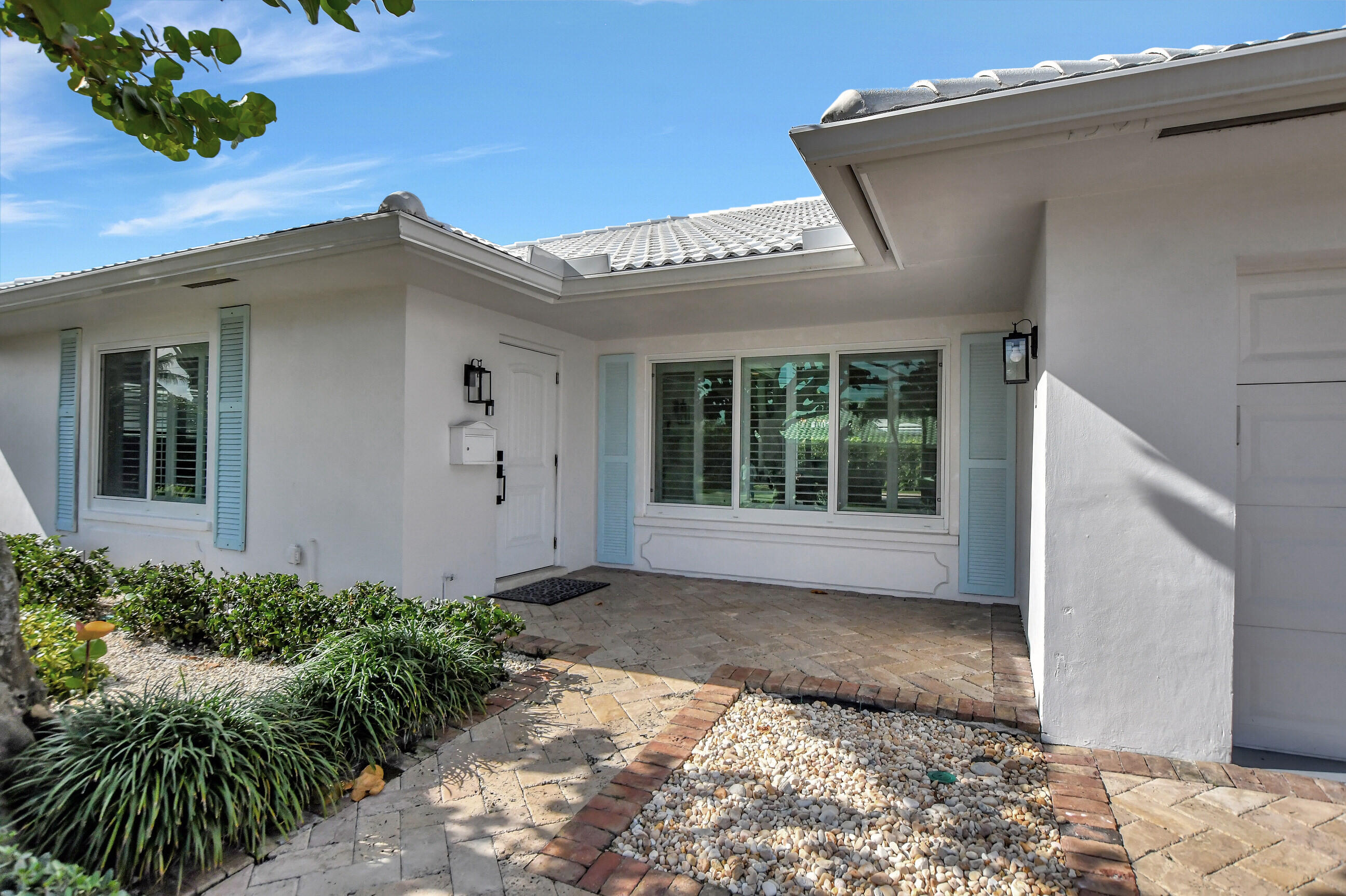 1301 Tamarind Way Boca Raton, FL 33486 - Photo 3 of 37 17_dsc_0181