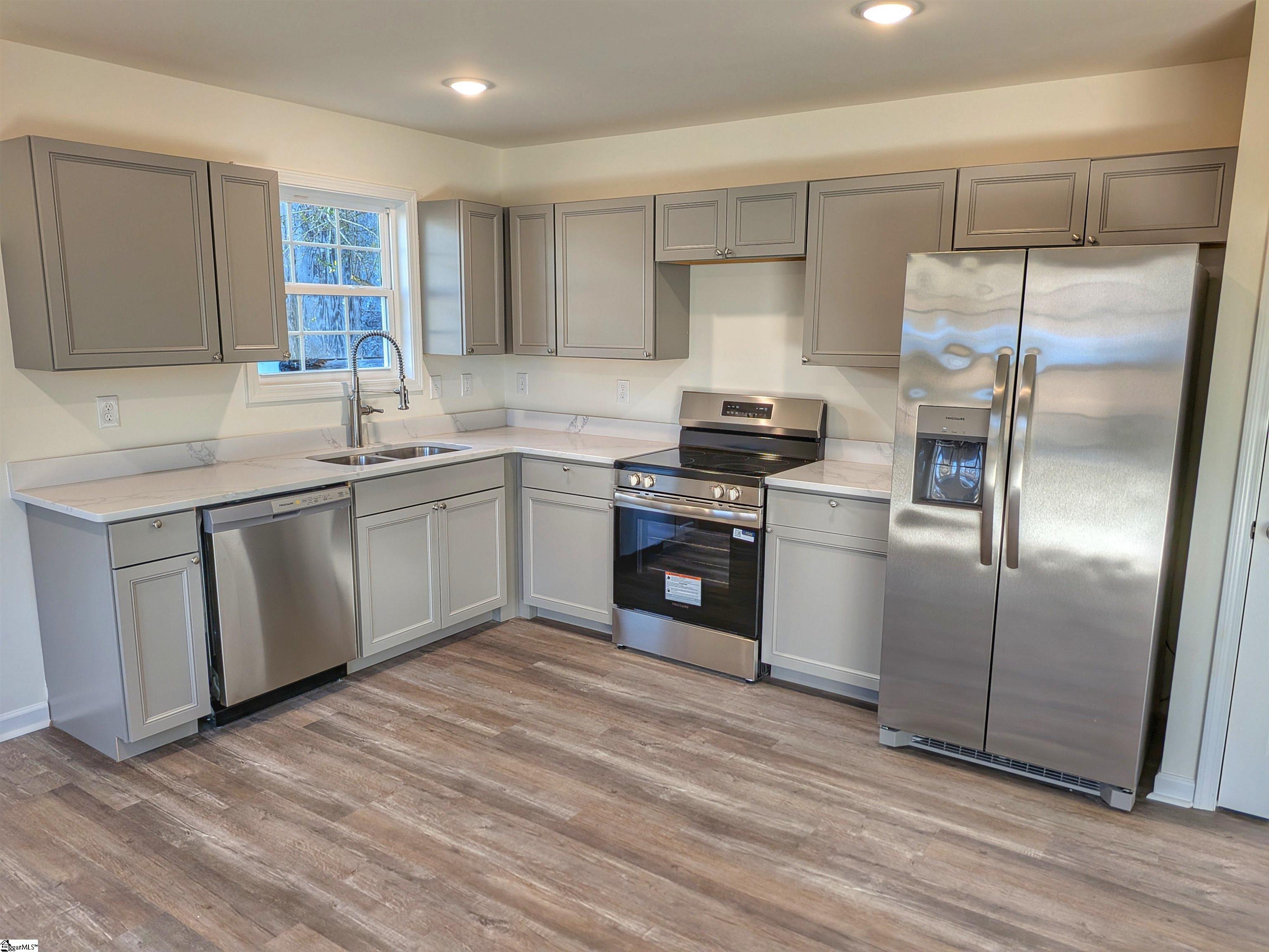 709 Blair Street Anderson, SC 29625 - Photo 2 of 19