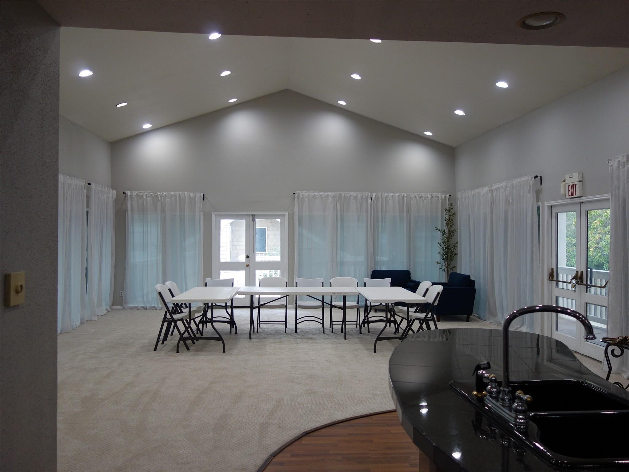2100 Tanglewilde Street, Unit 286 Houston, TX 77063 - Photo 17 of 22