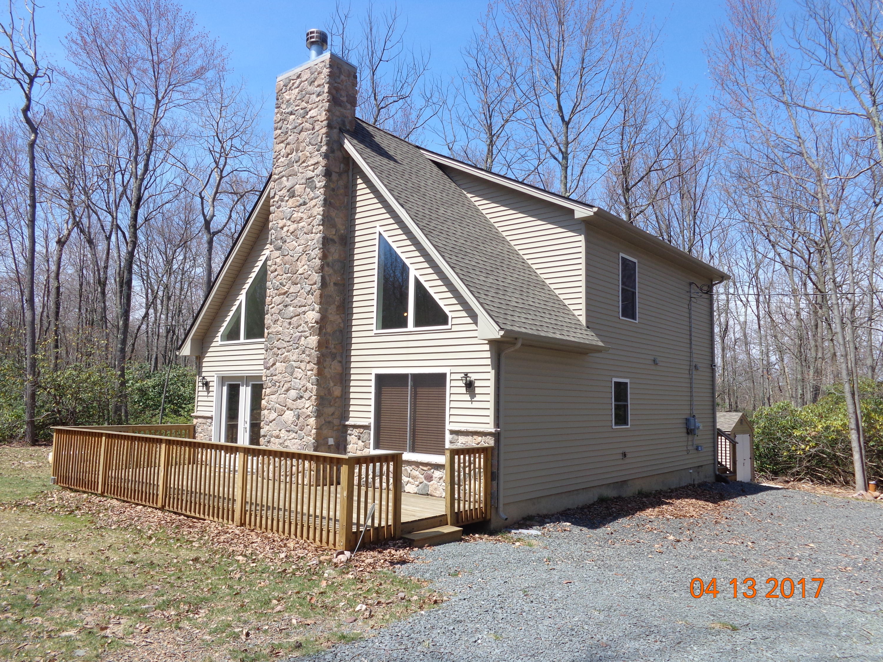 15 Algonkin Road Jim Thorpe, PA 18229 - Photo 6 of 53 From driveway
