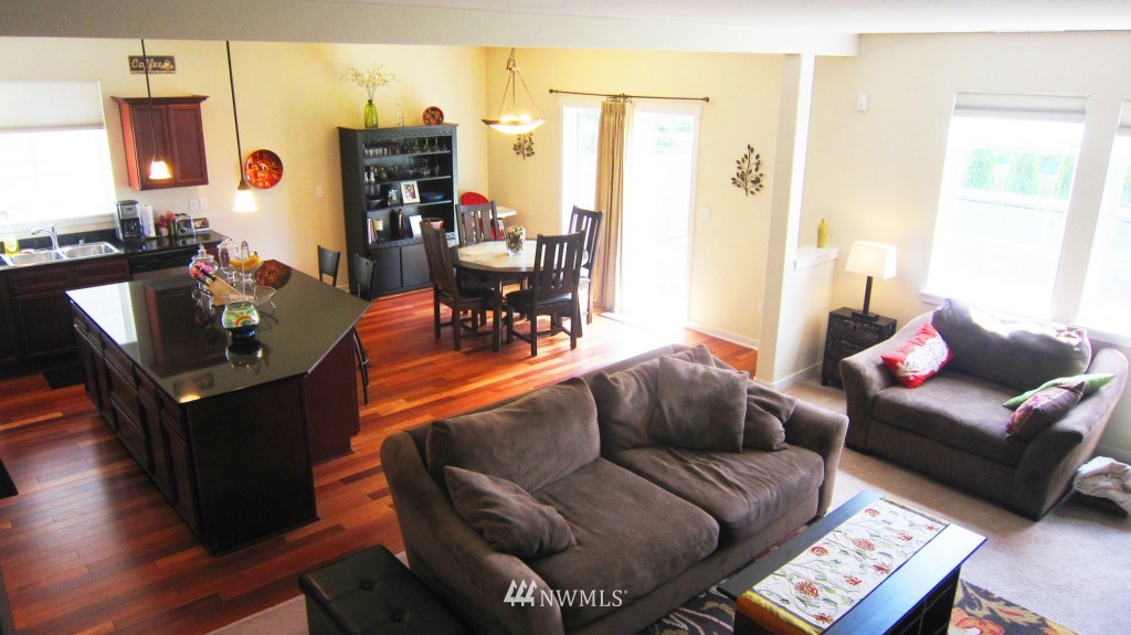 5103 Northeast 6th Place Renton, WA 98059 - Photo 2 of 15