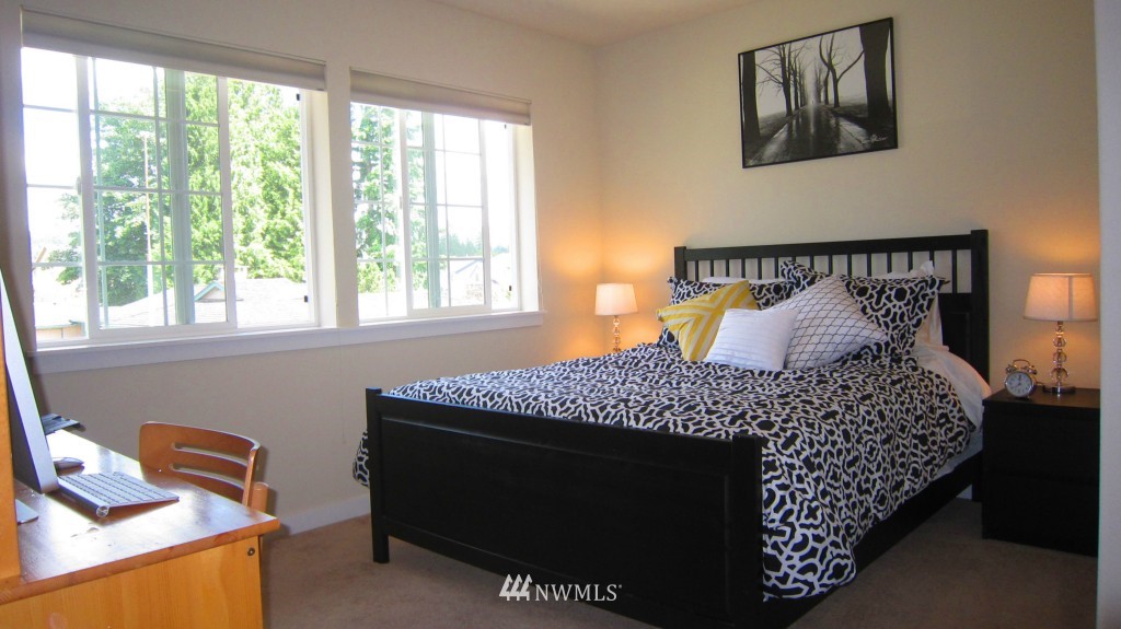 5103 Northeast 6th Place Renton, WA 98059 - Photo 13 of 15