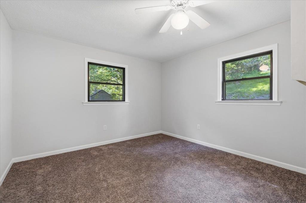 216 Magill Road Zelienople, PA 16063 - Photo 22 of 32