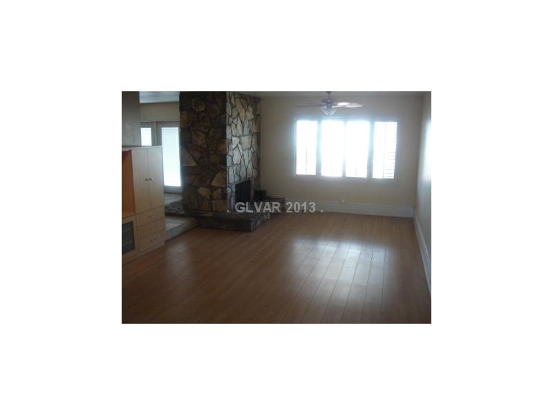 312 Huntly Road Las Vegas, NV 89145 - Photo 4 of 21 Living Room.