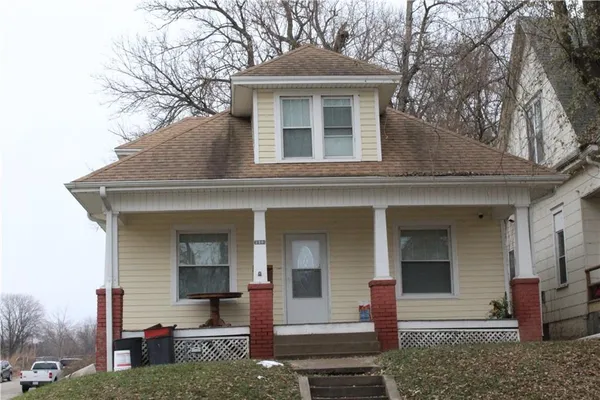 $165,000 | 2201 South 14th Street, St. Joseph, MO 64503