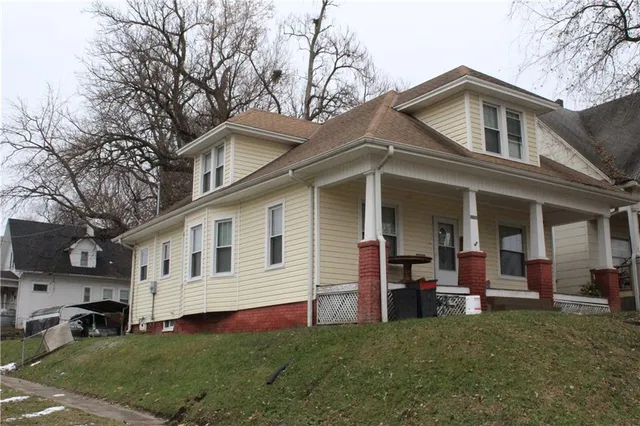 $170,000 | 2201 South 14th Street, St. Joseph, MO 64503