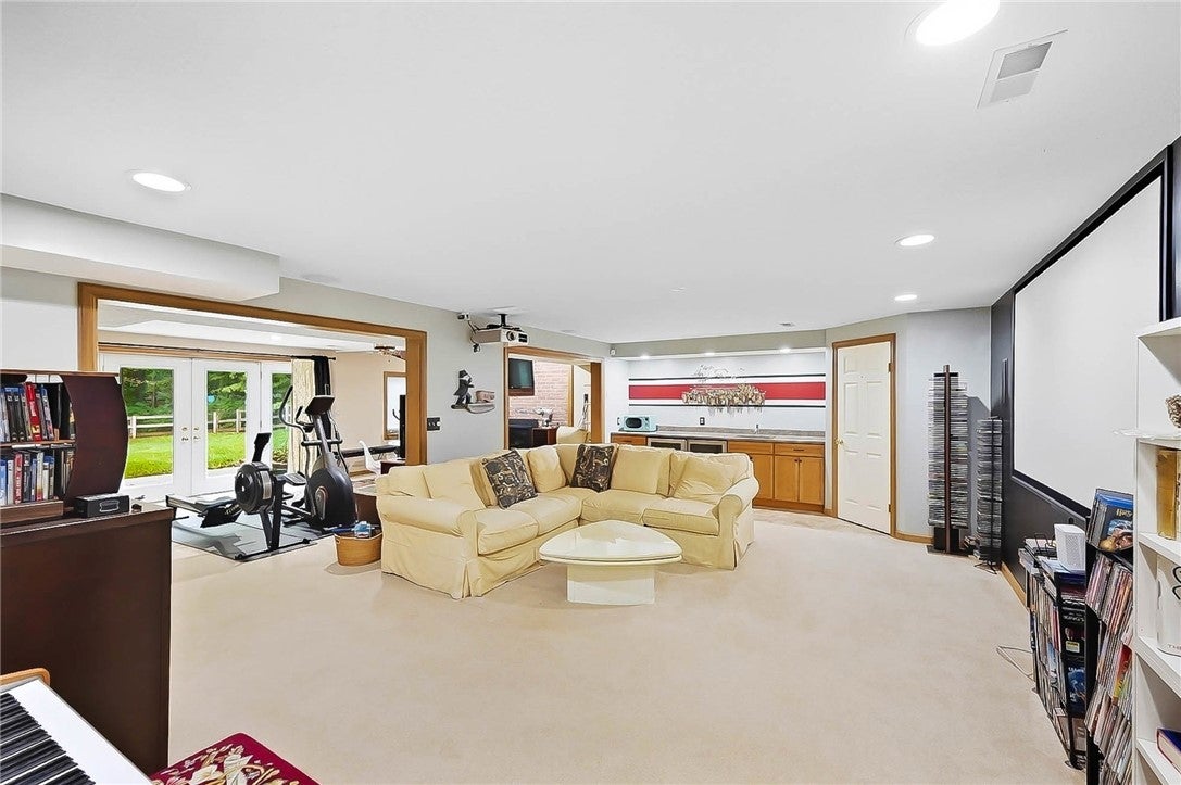 1079 Berryhill Road Bellbrook, OH 45305 - Photo 45 of 61 Gallery Image 45