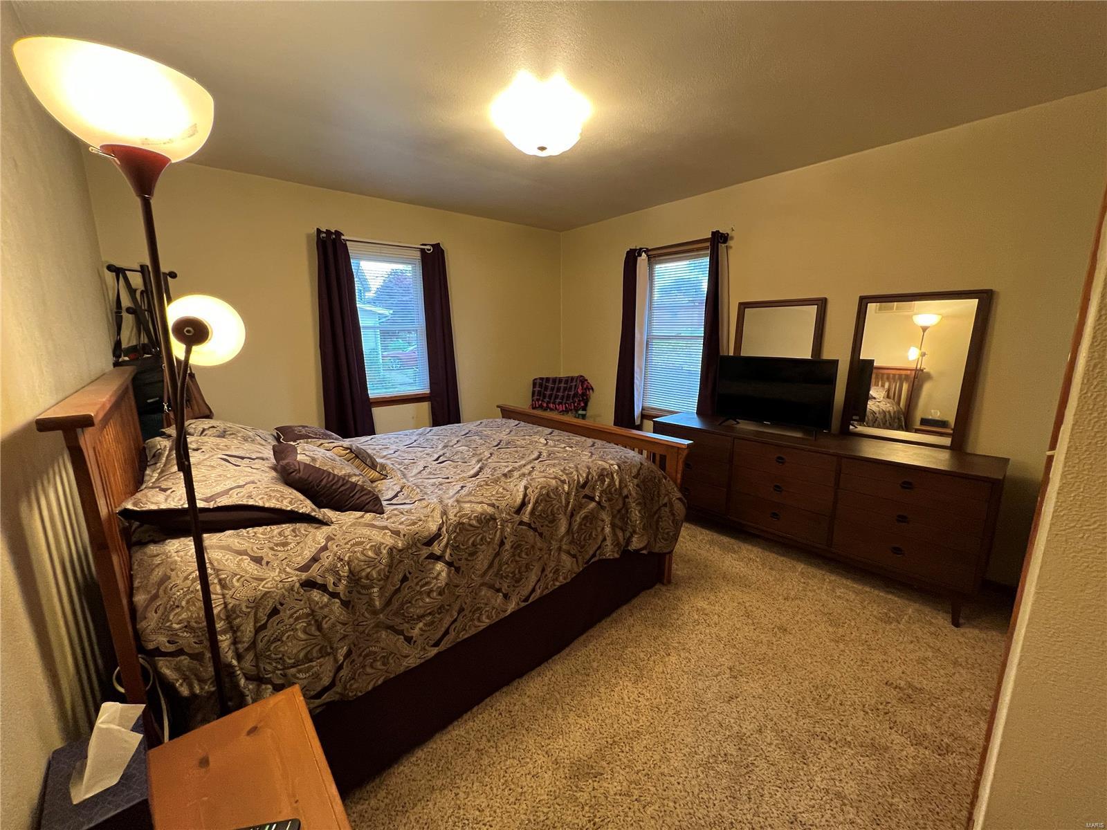 519 Sullivan Street East Alton, IL 62024 - Photo 11 of 28