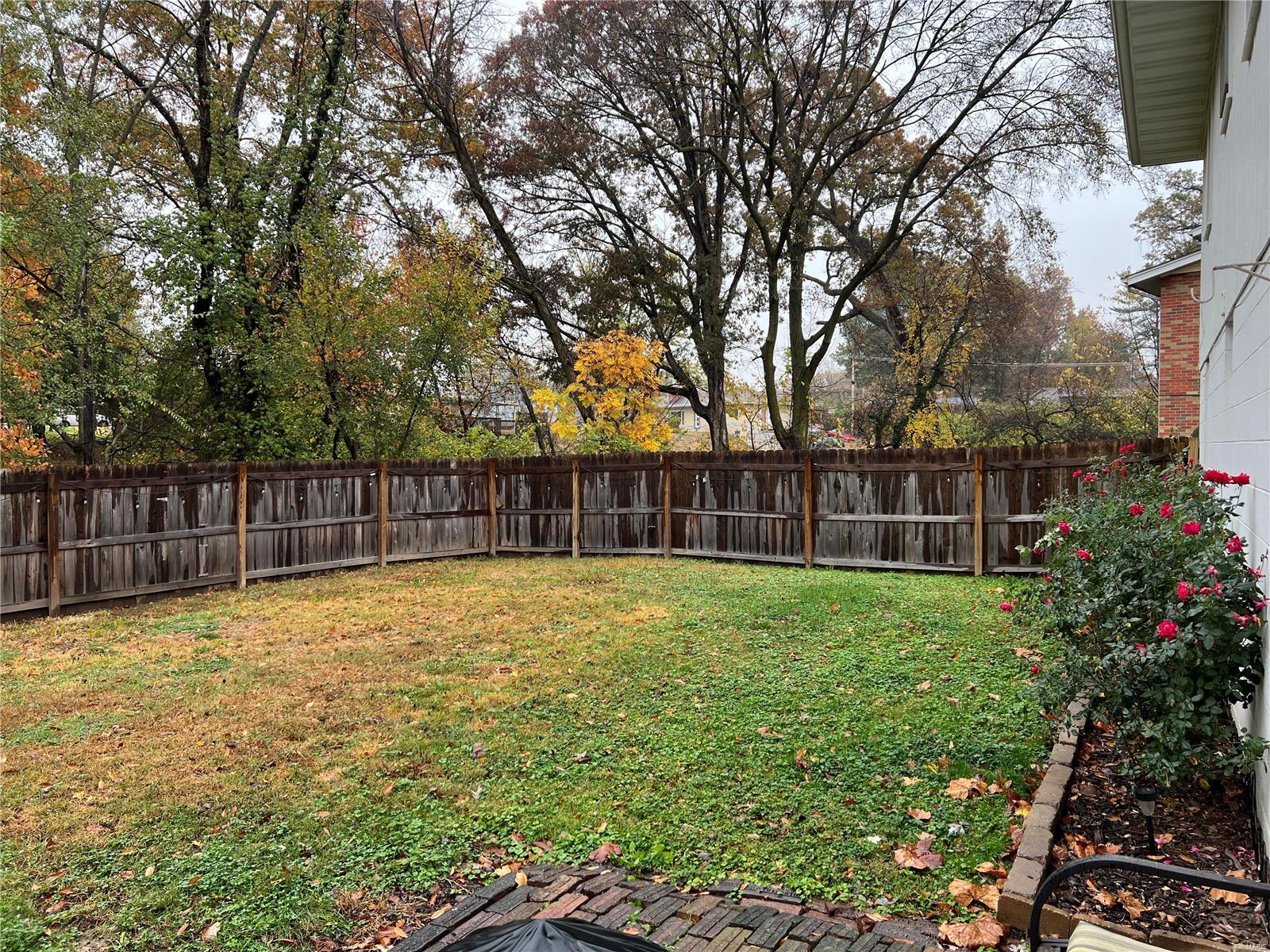 519 Sullivan Street East Alton, IL 62024 - Photo 27 of 28