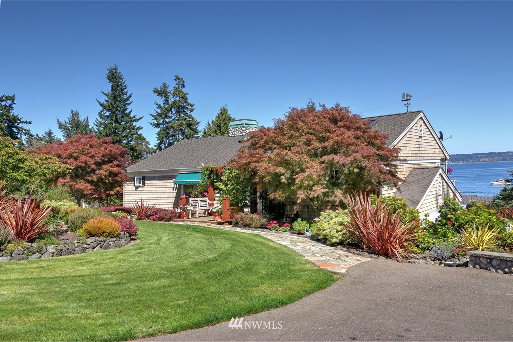 21316 President Point Road Northeast Kingston, WA 98346 - Photo 1 of 25 Gallery Image 1