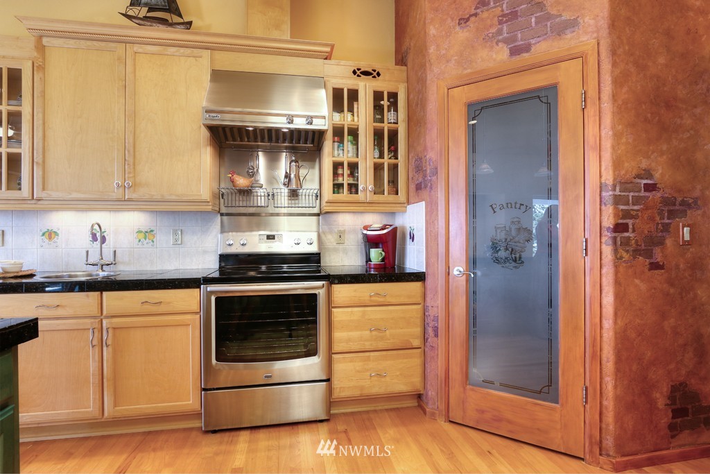21316 President Point Road Northeast Kingston, WA 98346 - Photo 11 of 25 Gallery Image 11