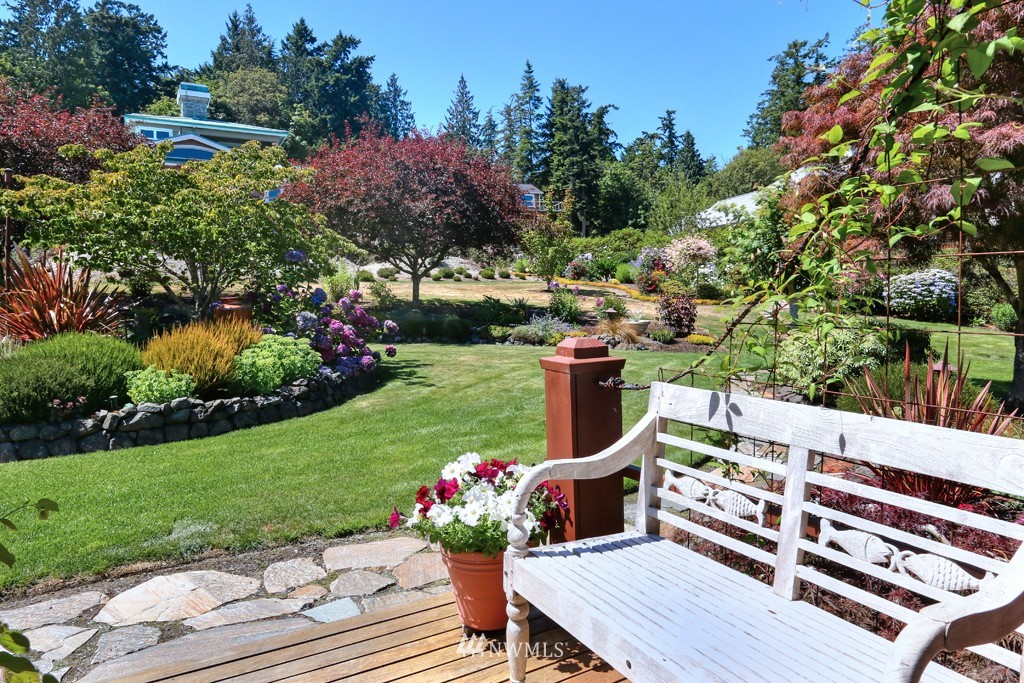 21316 President Point Road Northeast Kingston, WA 98346 - Photo 3 of 25 Gallery Image 3