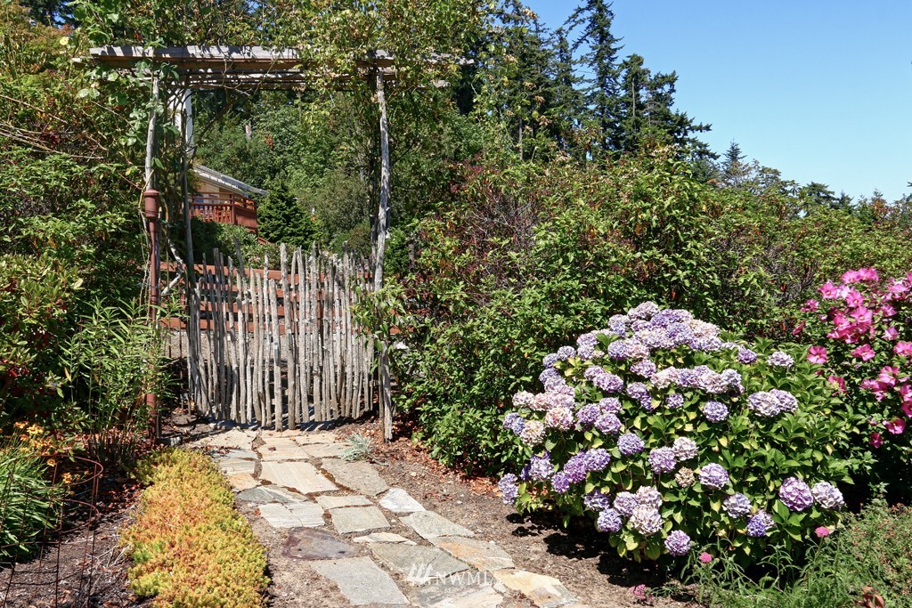 21316 President Point Road Northeast Kingston, WA 98346 - Photo 23 of 25 Gallery Image 23
