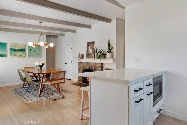 $1,295,000 | 6554 Colbath Avenue, Valley Glen, CA 91401