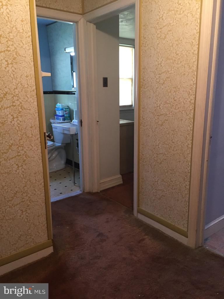 28 Ashbourne Road Darby, PA 19023 - Photo 19 of 22 2nd floor Hallway