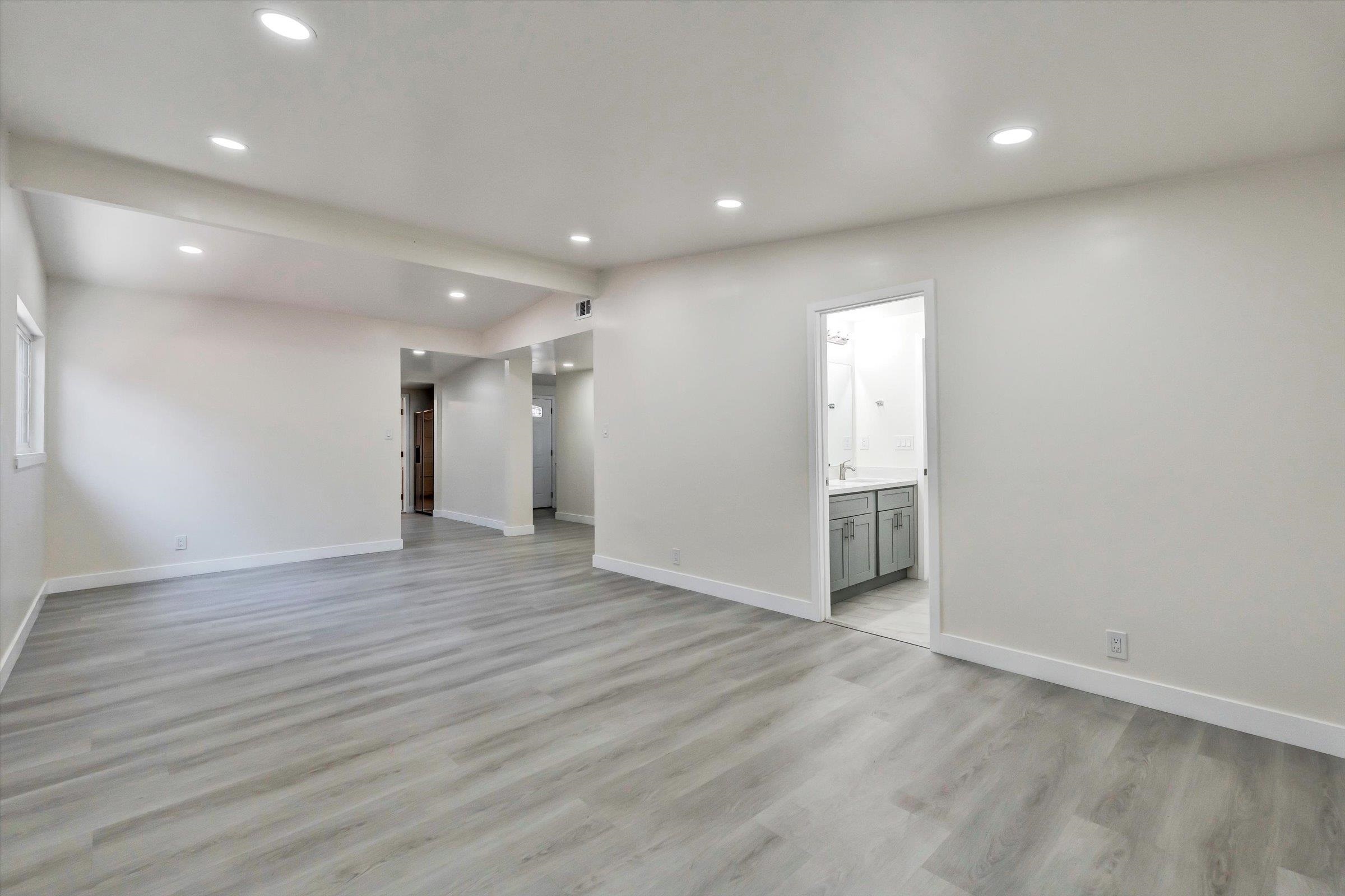 28315 Rochelle Avenue Hayward, CA 94544 - Photo 14 of 34