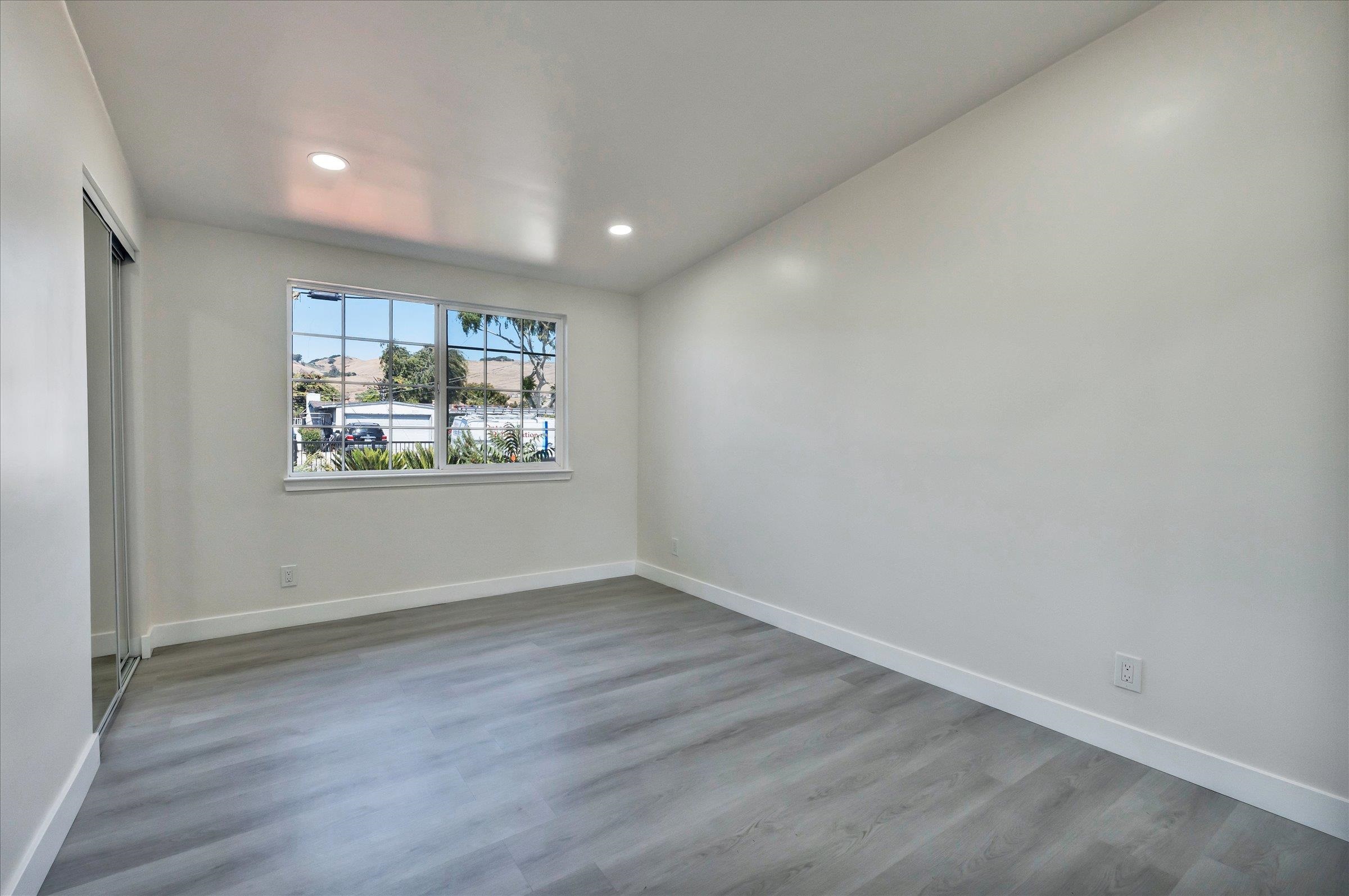 28315 Rochelle Avenue Hayward, CA 94544 - Photo 29 of 34