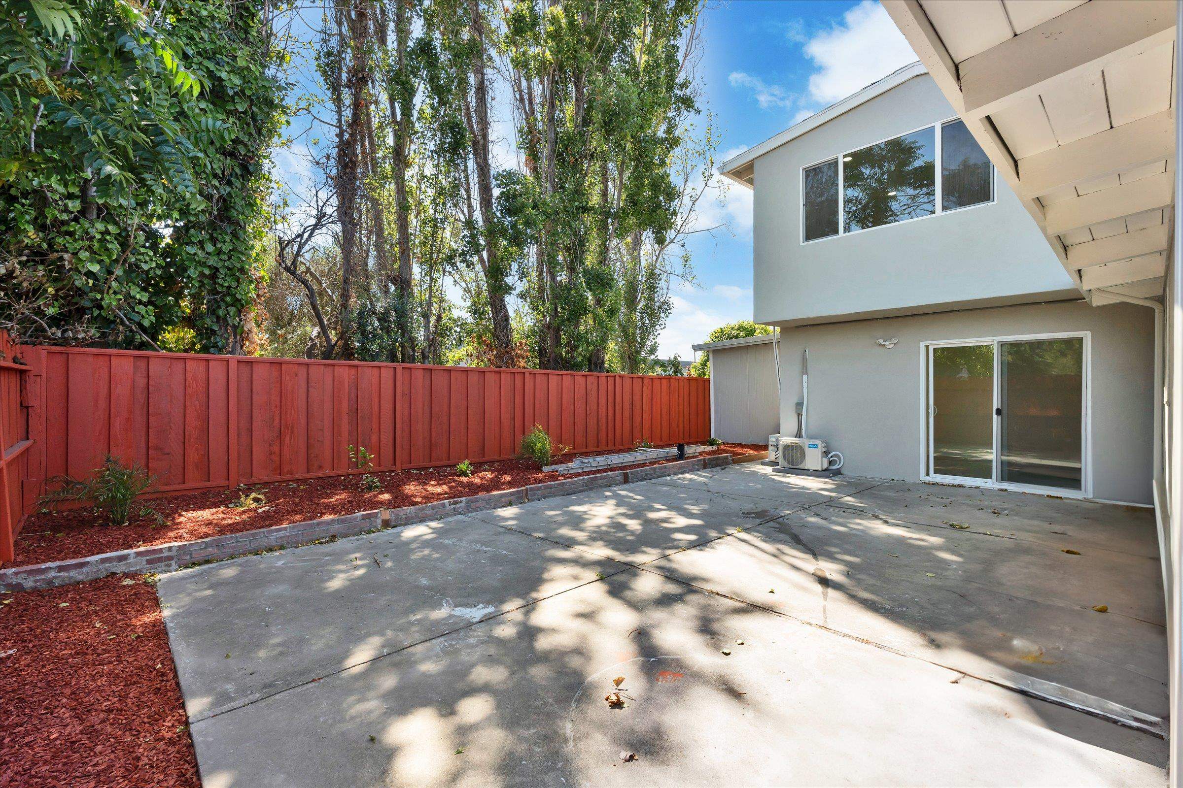 28315 Rochelle Avenue Hayward, CA 94544 - Photo 5 of 34