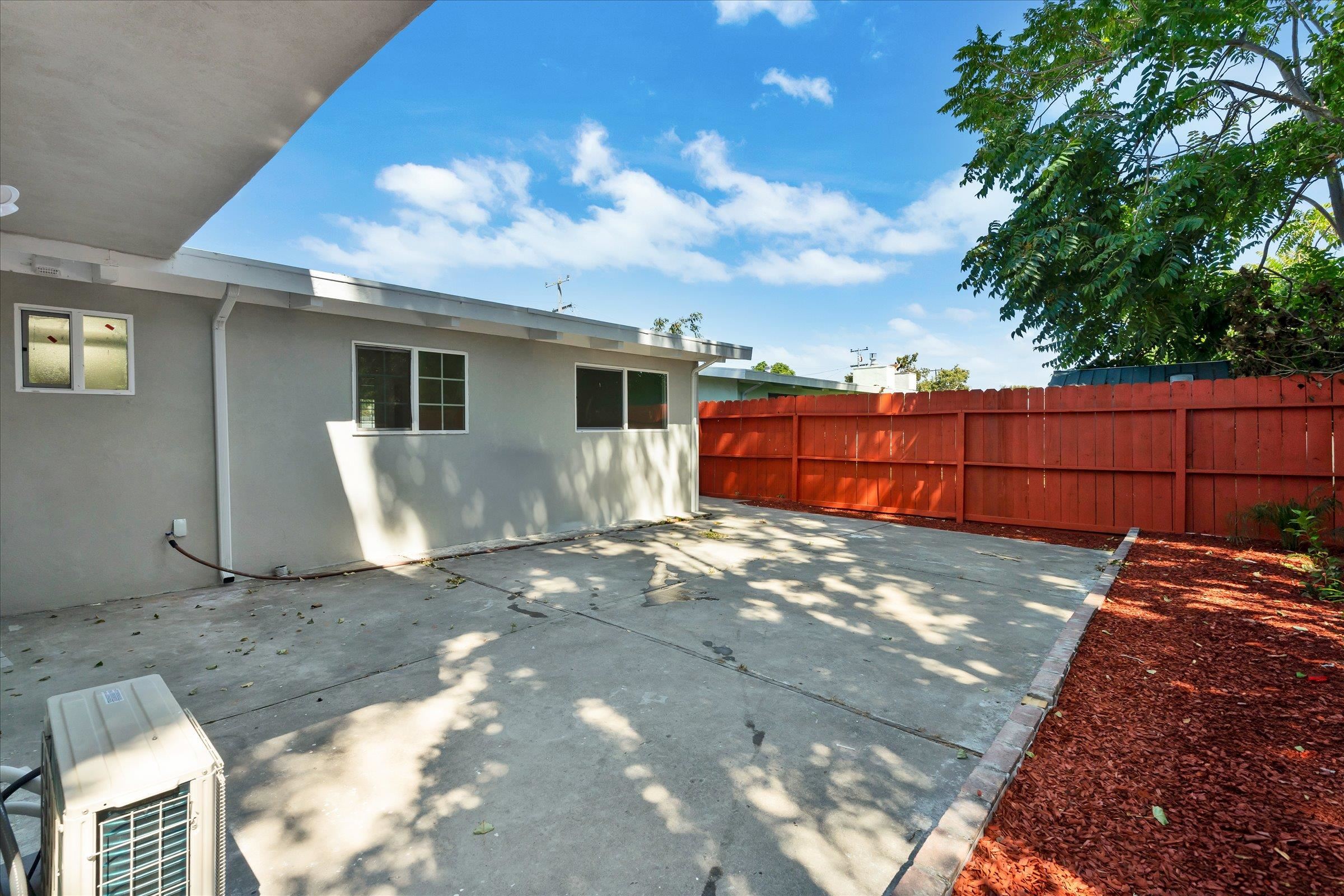 28315 Rochelle Avenue Hayward, CA 94544 - Photo 6 of 34