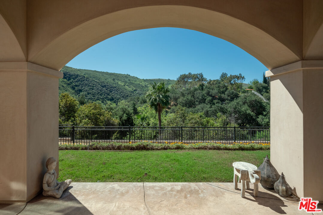 47 Buckskin Road Bell Canyon, CA 91307 - Photo 21 of 62