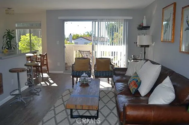 $3,895 | 3111 4th Street, Unit 218, Santa Monica, CA 90405