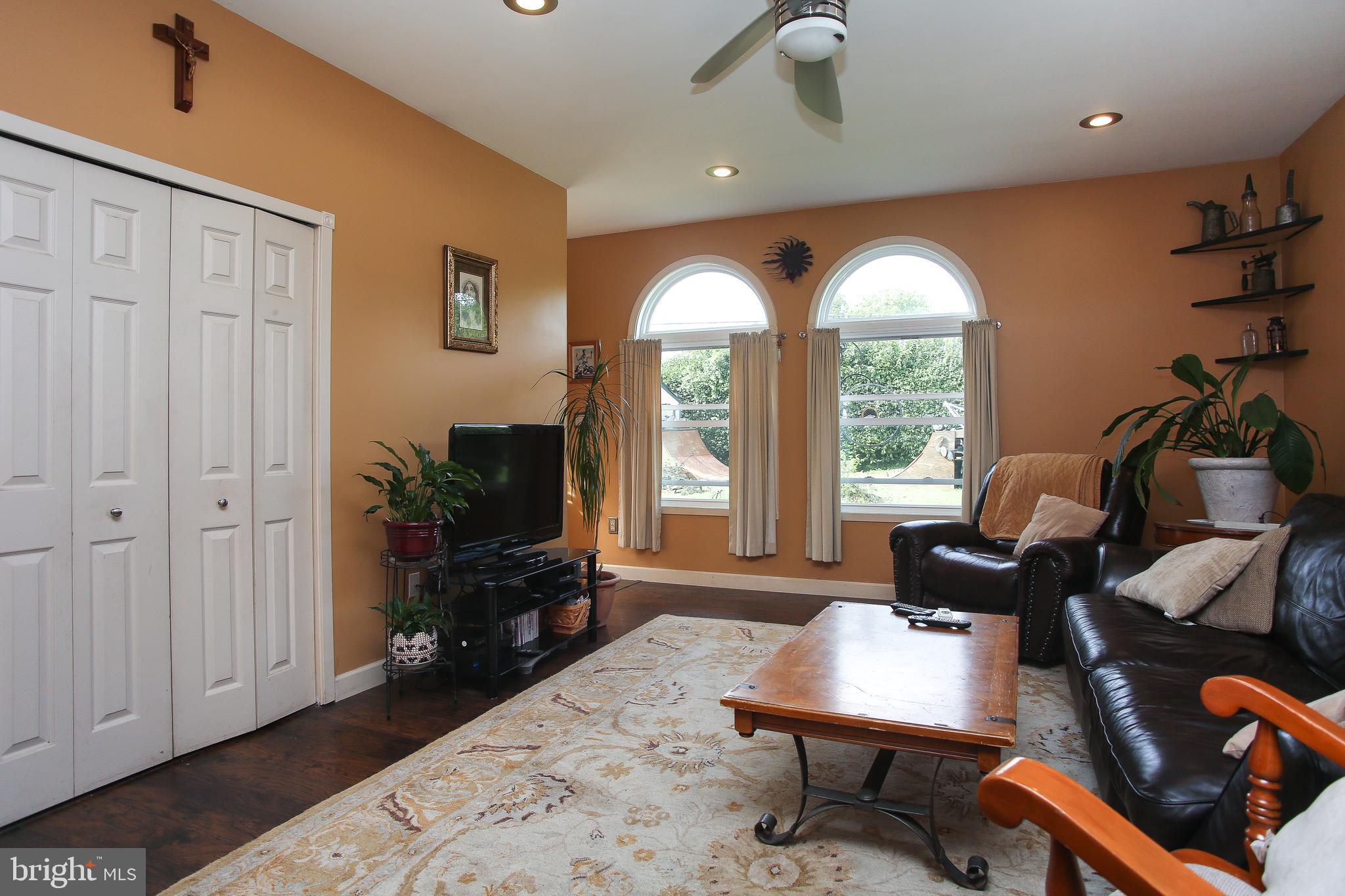303 Andover Road Fairless Hills, PA 19030 - Photo 3 of 30 Gallery Image 3