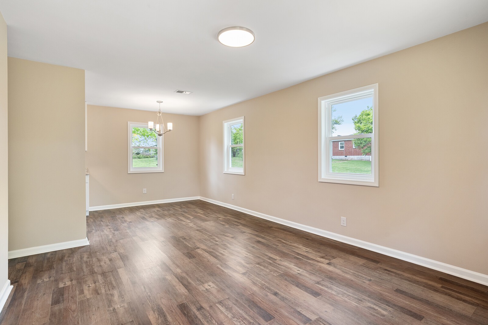 5662 Highway 161 Springfield, TN 37172 - Photo 9 of 24 Gallery Image 9