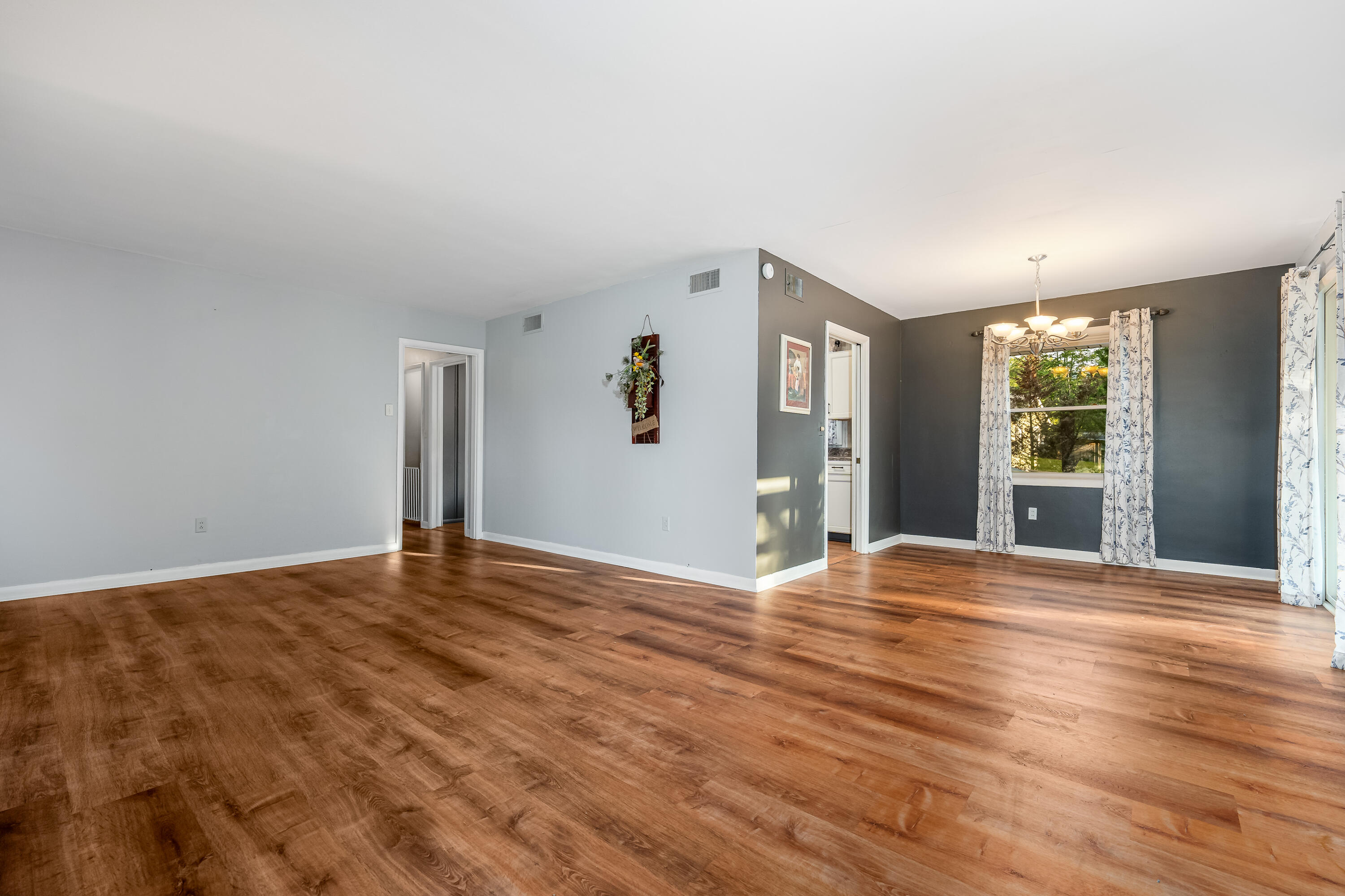 2101 Heatherly Road Kingsport, TN 37660 - Photo 15 of 73 2032 Canterbury Road (41 of 73)