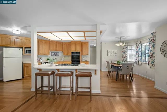 $1,330,000 | 1075 Irwin Court, Concord, CA 94518