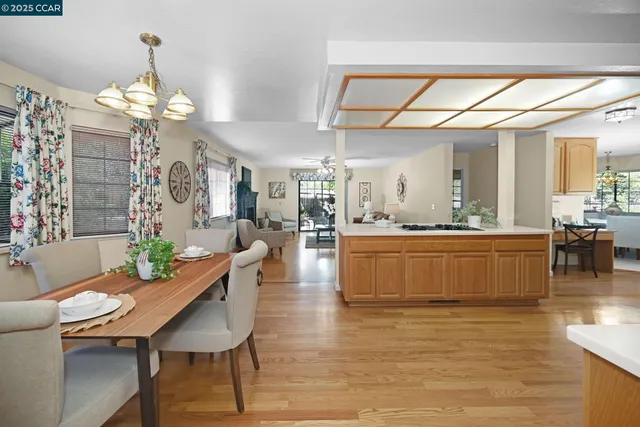 $1,330,000 | 1075 Irwin Court, Concord, CA 94518