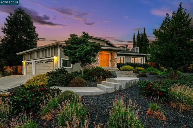 $1,330,000 | 1075 Irwin Court, Concord, CA 94518