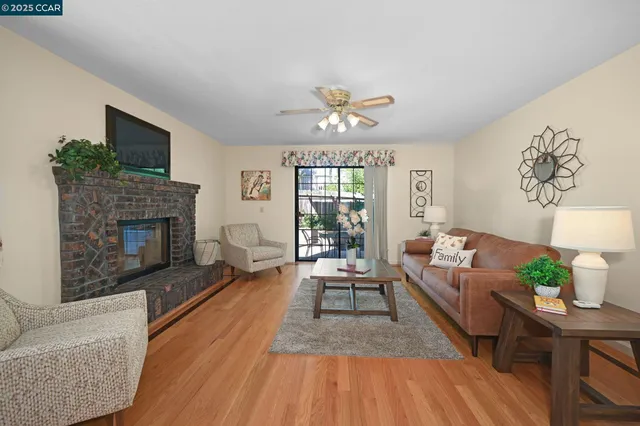 $1,330,000 | 1075 Irwin Court, Concord, CA 94518